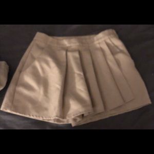 Justice LiL. Girl’s khaki skort size: 10
